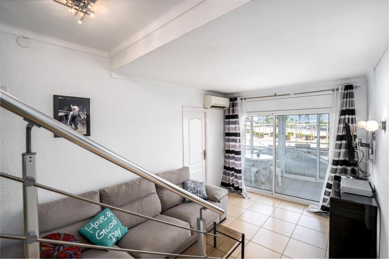 Apartamento Welcs Emp 018 Con Terraza Frente Al Mar Apartment Empuriabrava Luaran gambar