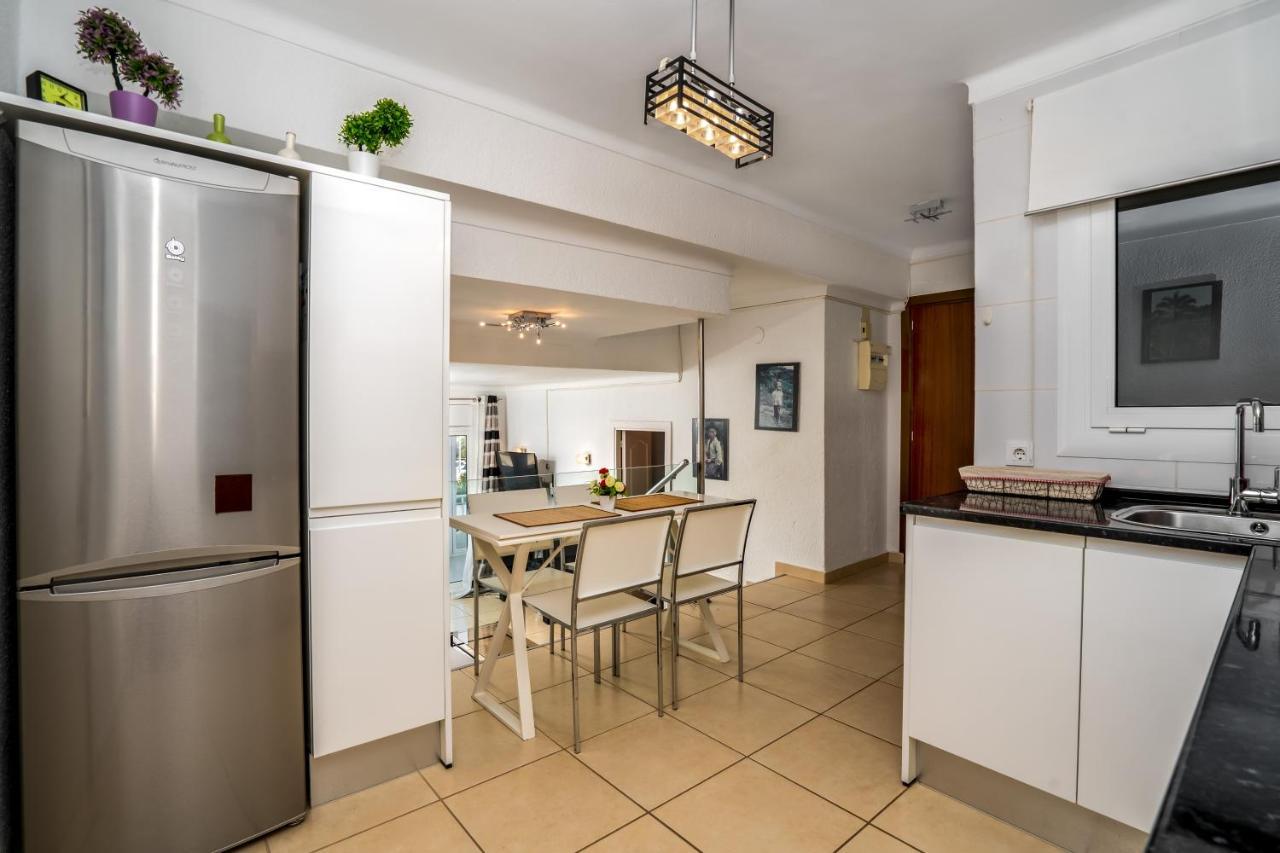 Apartamento Welcs Emp 018 Con Terraza Frente Al Mar Apartment Empuriabrava Luaran gambar